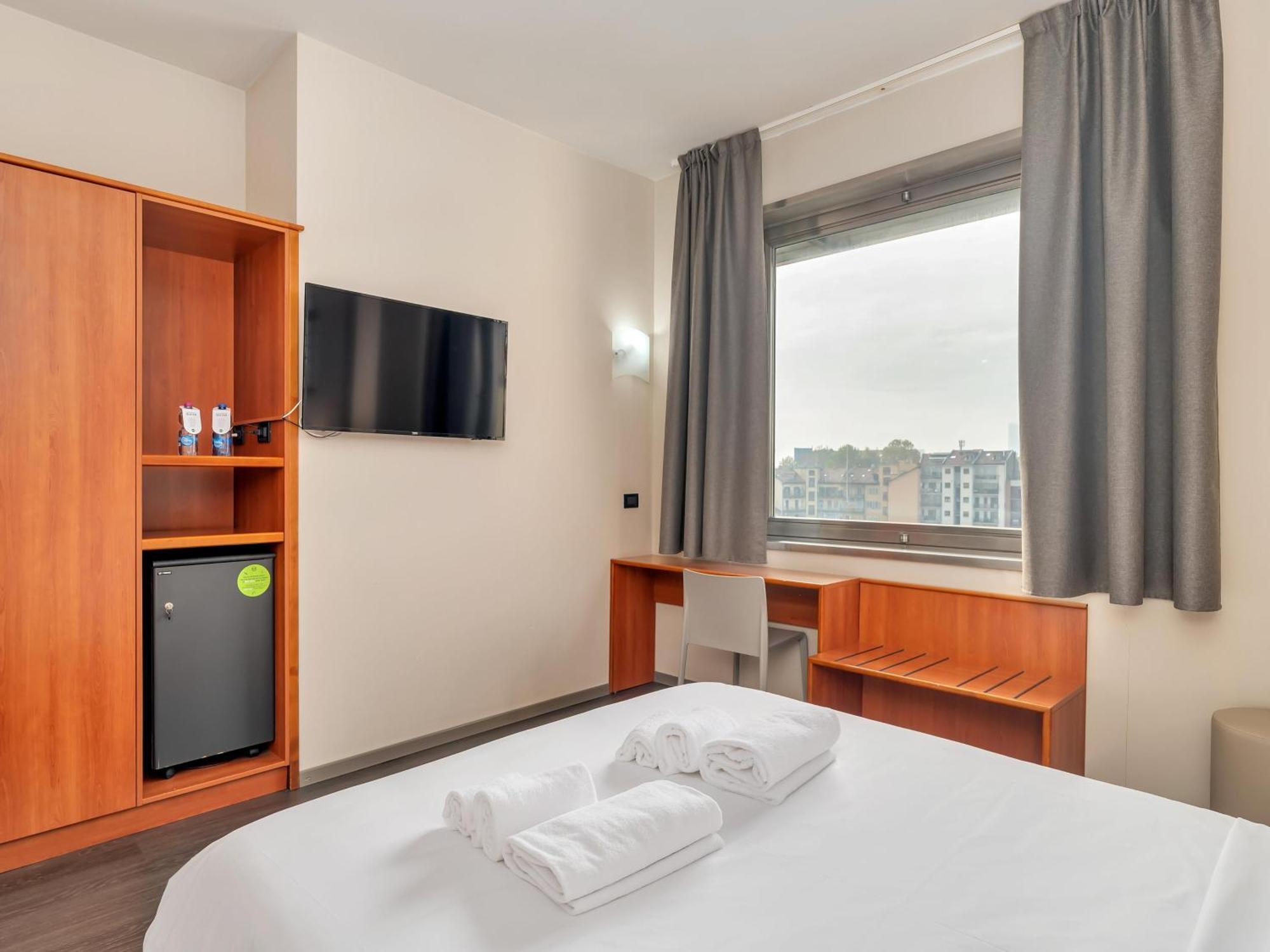 Deluxe Double Room,1742586057:JPEG